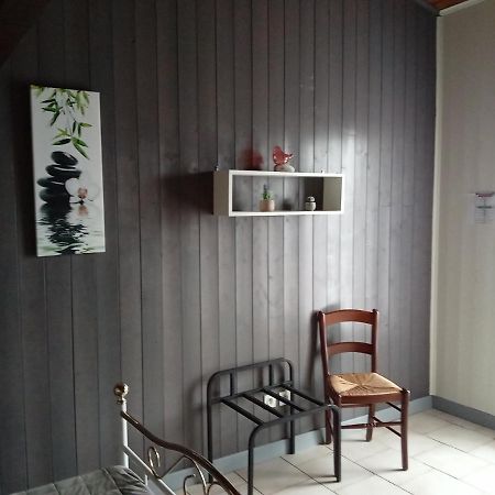 Le H De Sernhac Bagian luar foto