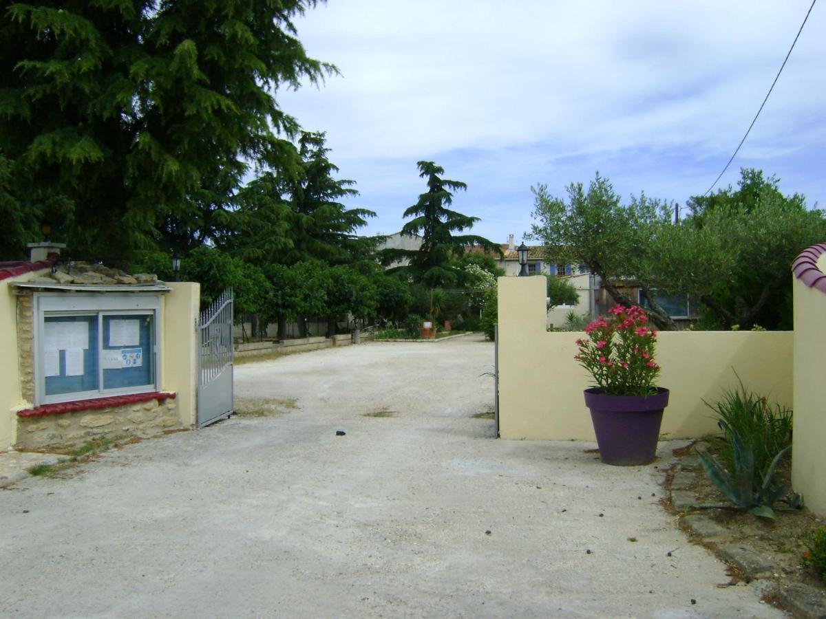 Le H De Sernhac Bagian luar foto